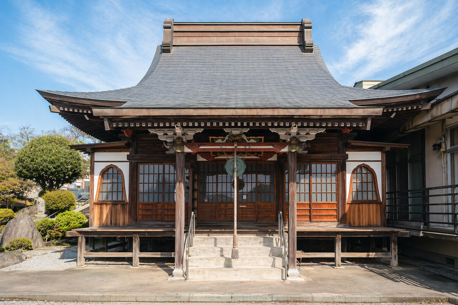 観音寺 境内